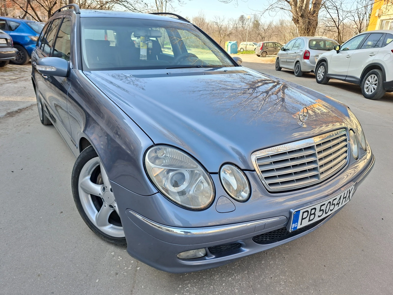 Mercedes-Benz E 320 CDI автоматик, снимка 2 - Автомобили и джипове - 54142042