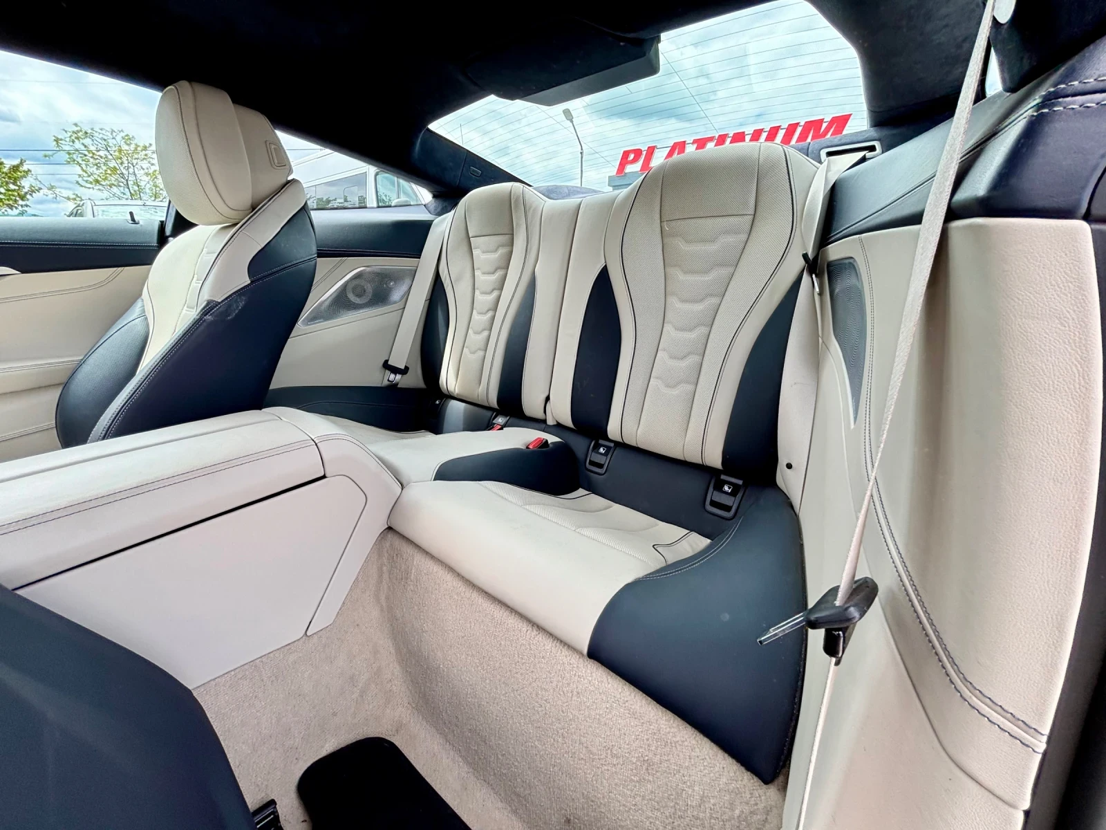 BMW 850 V8/CARBON PAKET/FIRST EDITION/1от400, снимка 7 - Автомобили и джипове - 54287528