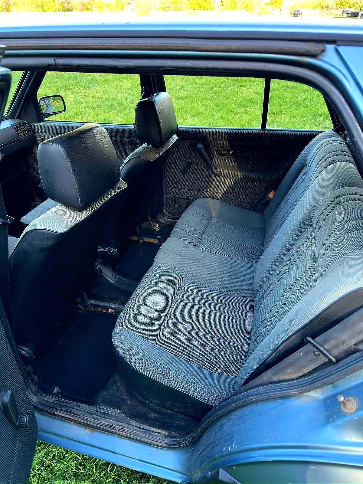 VW Golf 1.6 бензин 70кс., снимка 13 - Автомобили и джипове - 54362999