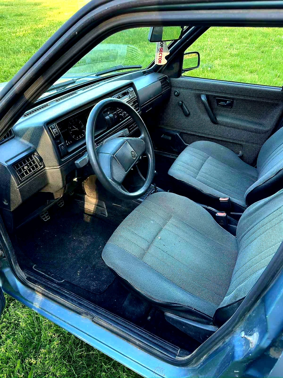 VW Golf 1.6 бензин 70кс., снимка 11 - Автомобили и джипове - 54362999