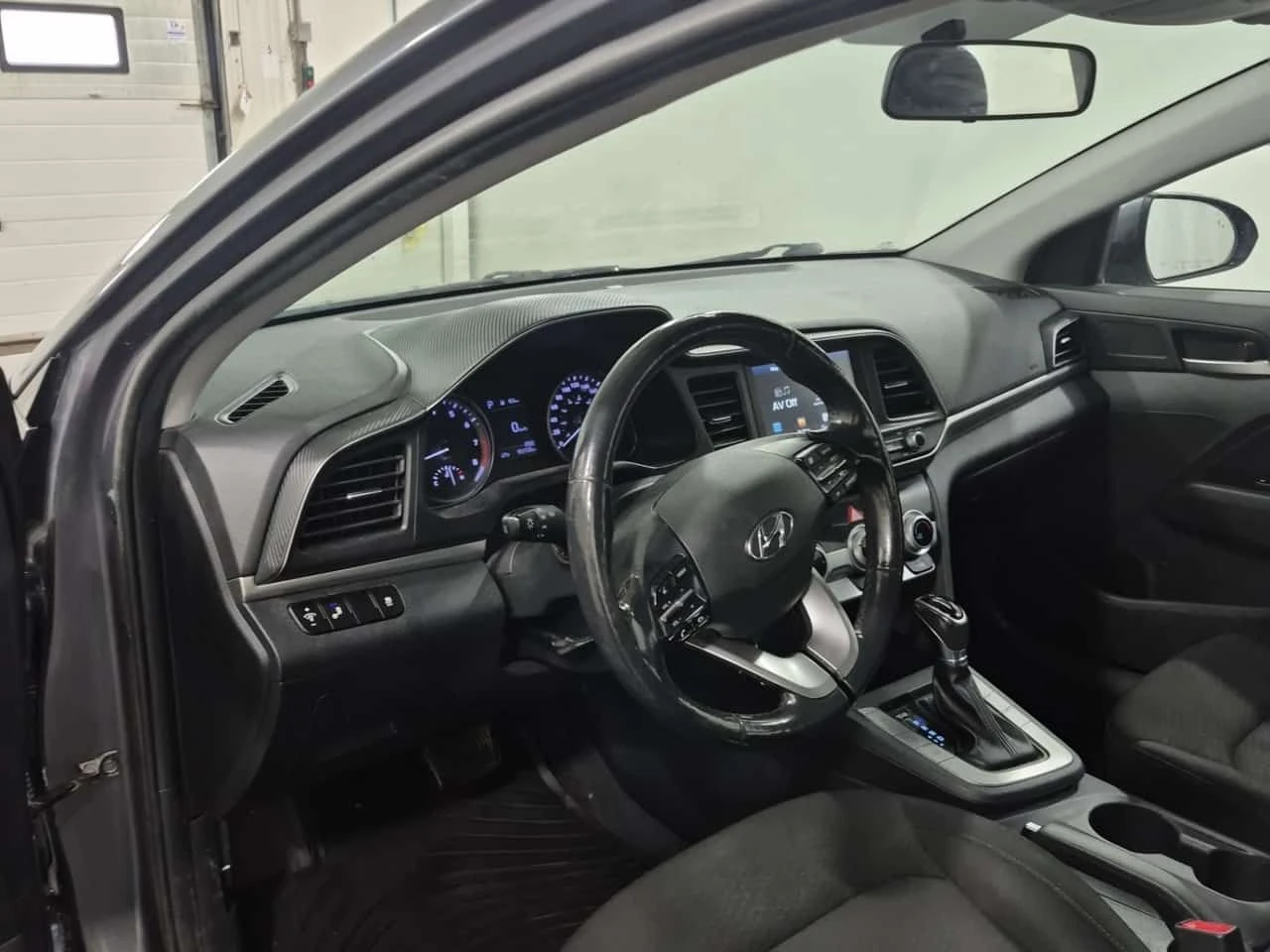Hyundai Elantra * PREFERRED * CARFAX * ЦЕНА ДО БГ, снимка 8 - Автомобили и джипове - 54628374