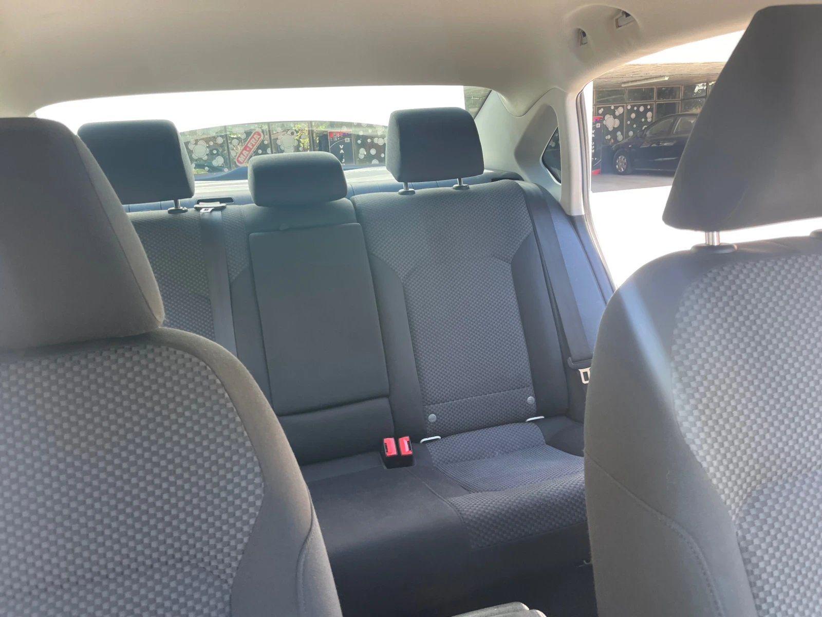 VW Passat 1.8, снимка 10 - Автомобили и джипове - 54978617