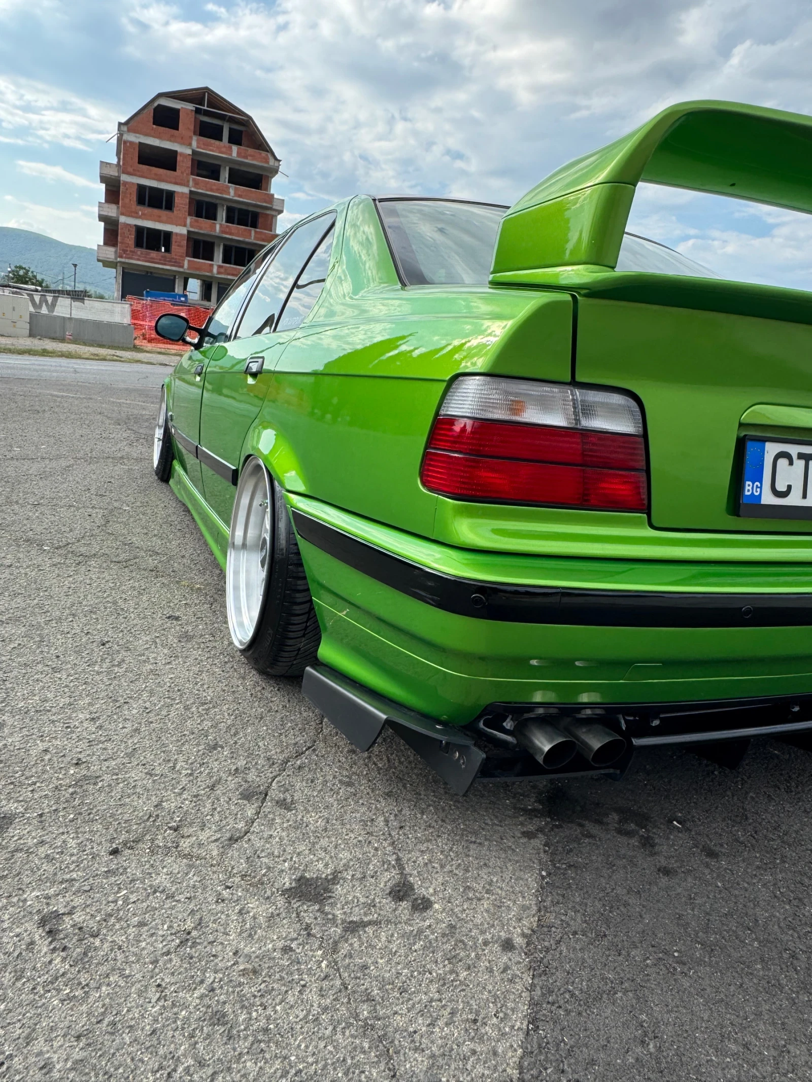BMW 320, снимка 3 - Автомобили и джипове - 55326533