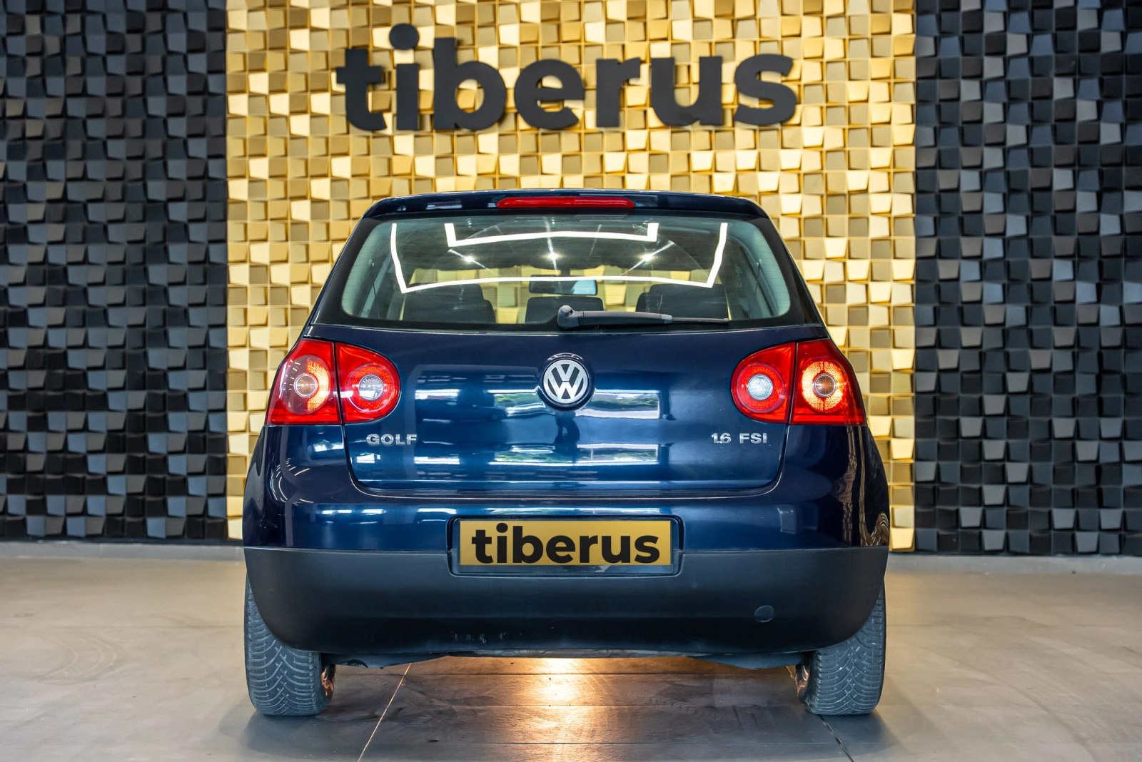 VW Golf V 1.6, снимка 4 - Автомобили и джипове - 55727530