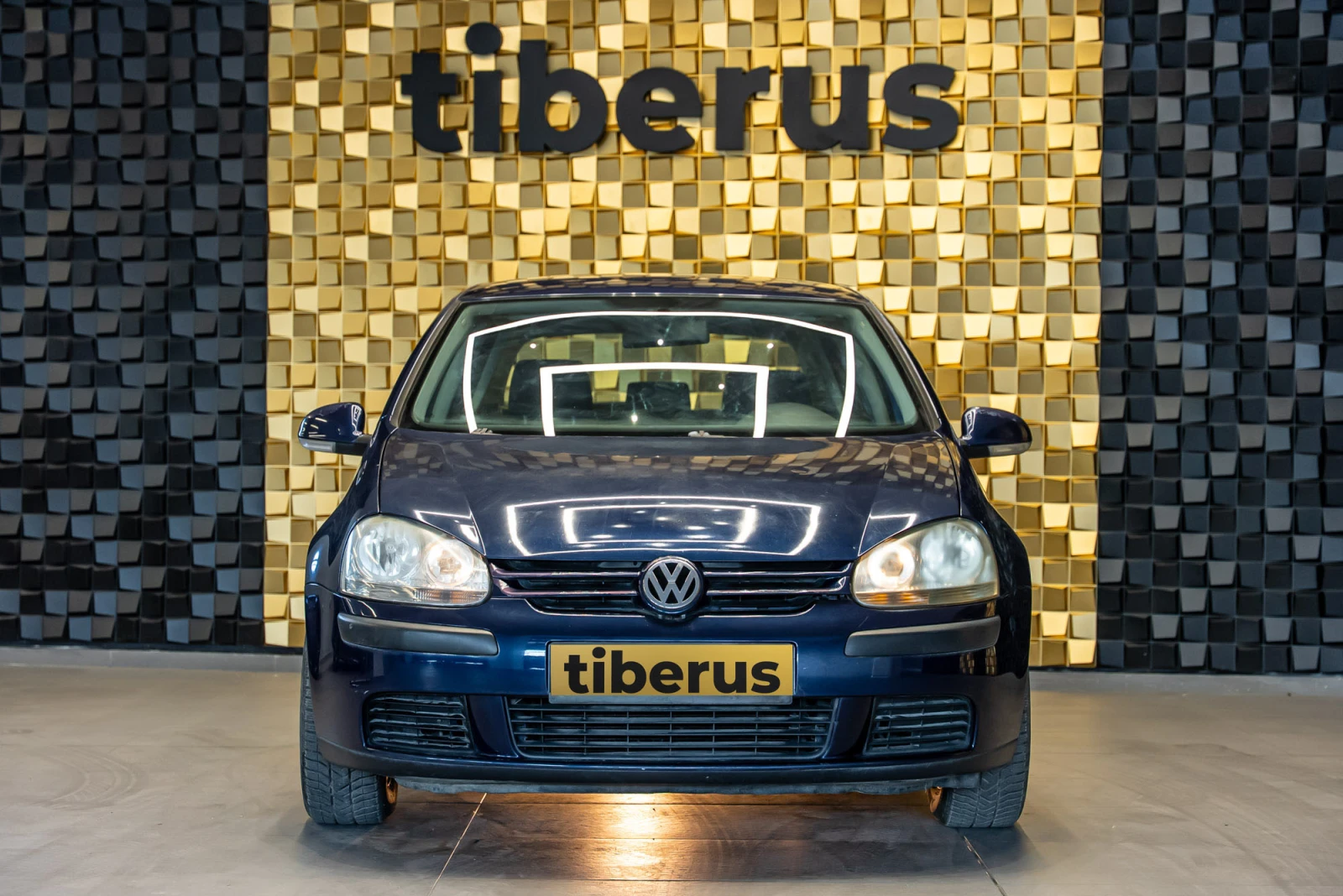 VW Golf V 1.6, снимка 3 - Автомобили и джипове - 55727530