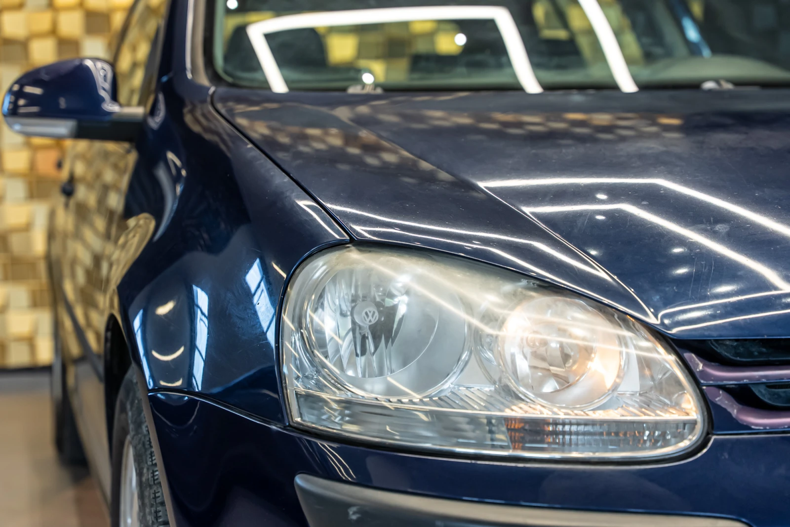 VW Golf V 1.6, снимка 5 - Автомобили и джипове - 55727530