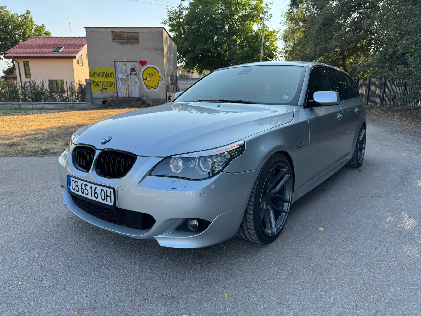 BMW 525 M-pack, Keyless, CIC, distr, Soft close, снимка 2 - Автомобили и джипове - 55782261