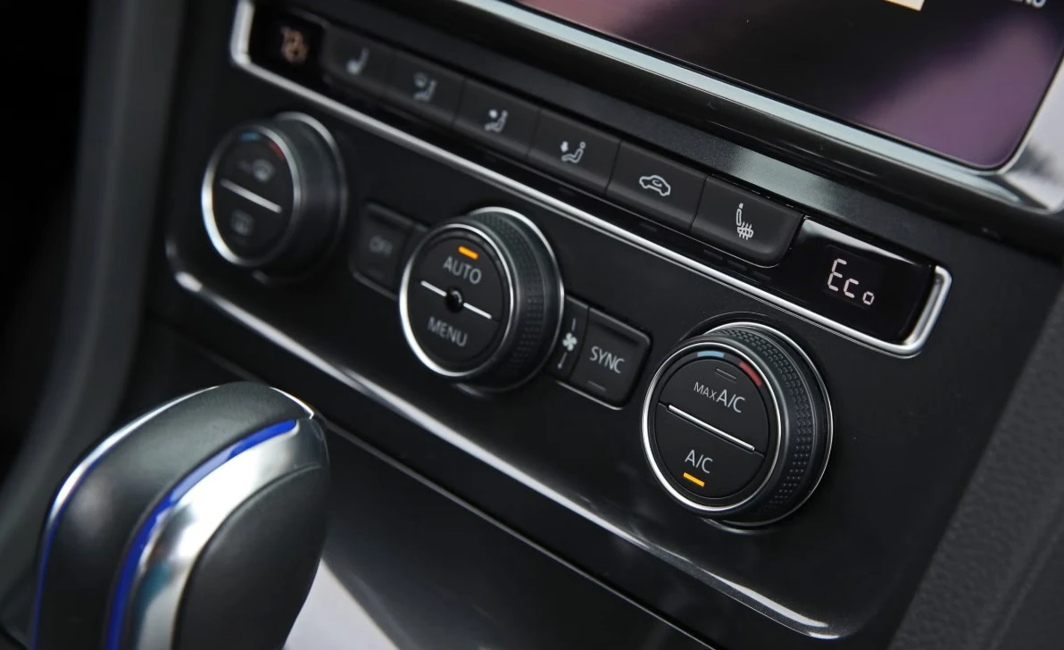VW Golf, снимка 9 - Автомобили и джипове - 55789275