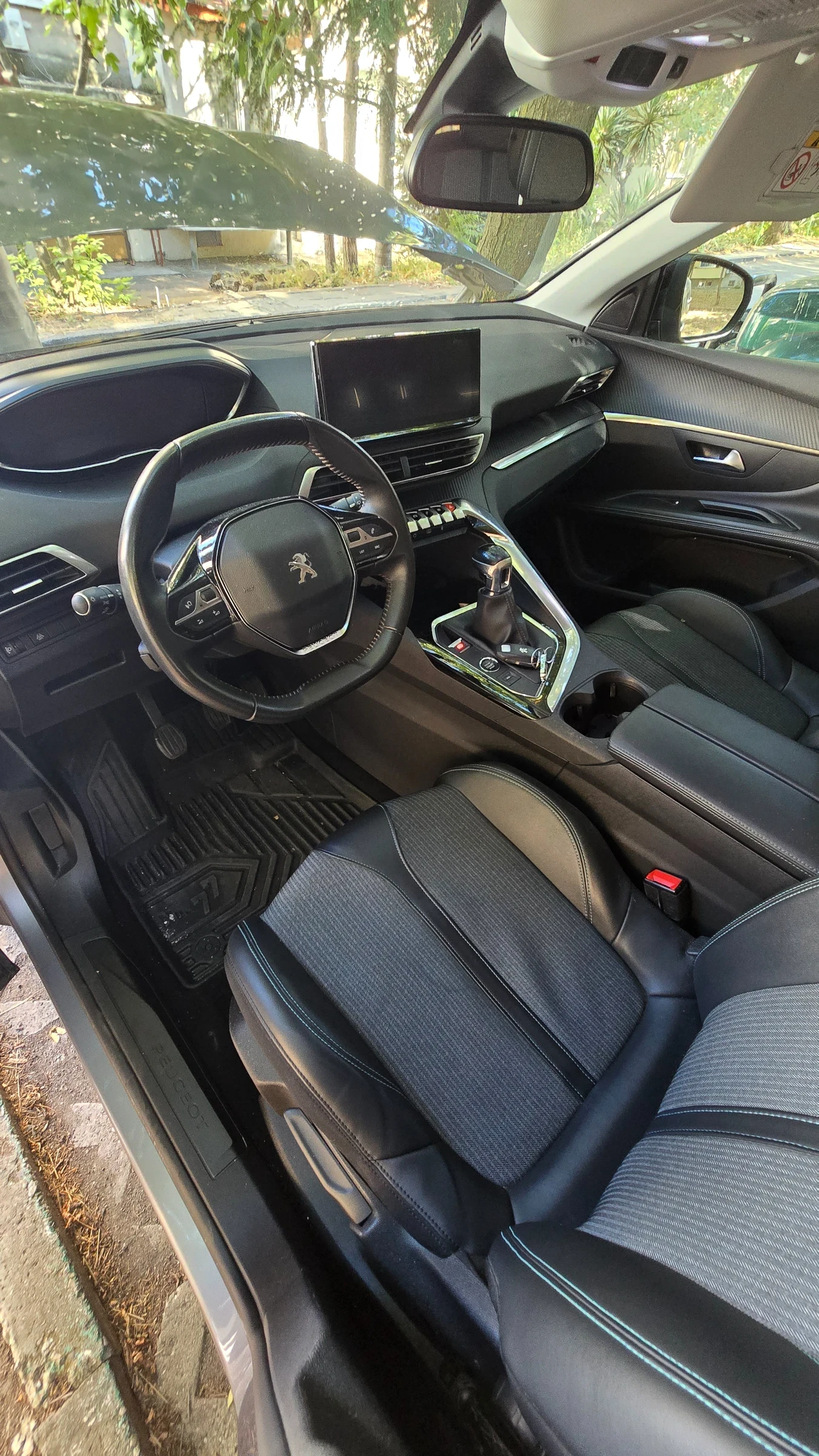 Peugeot 5008, снимка 12 - Автомобили и джипове - 55926159