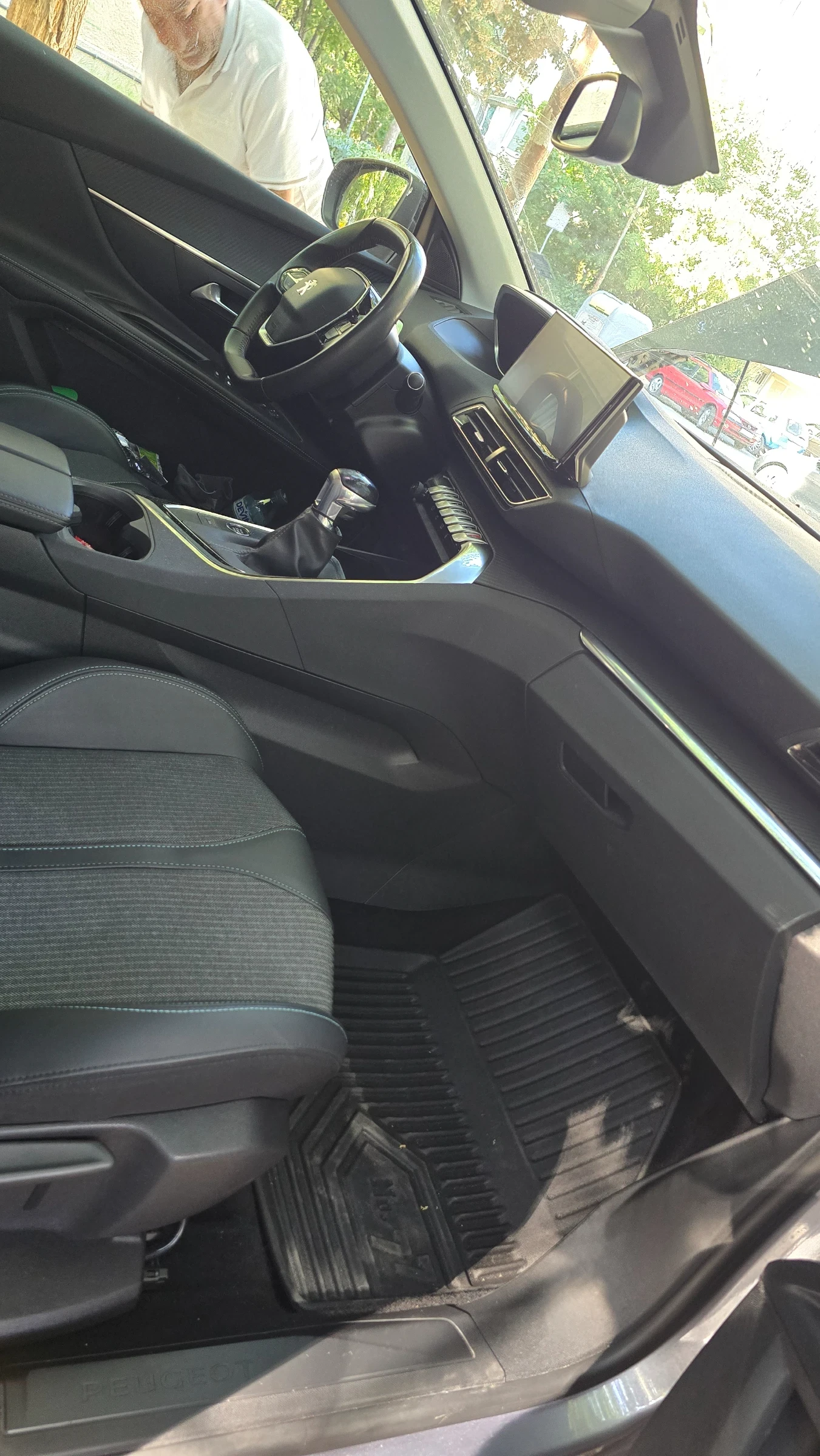 Peugeot 5008, снимка 7 - Автомобили и джипове - 55926159