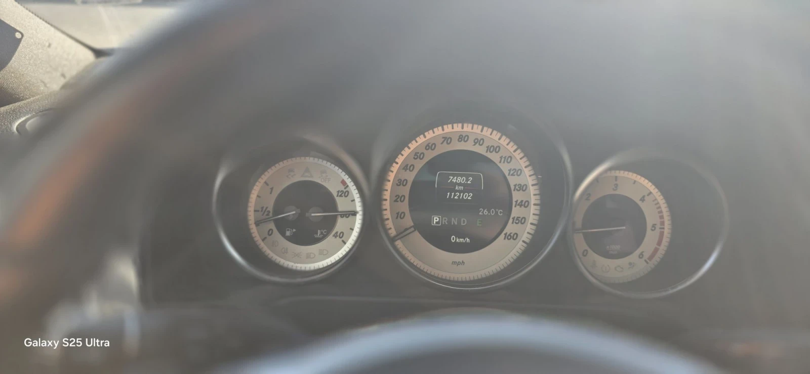 Mercedes-Benz E 220 115000км РЕАЛНИ!!!, снимка 8 - Автомобили и джипове - 55984347