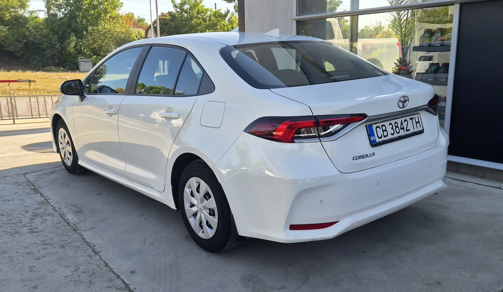 Toyota Corolla ГАРАНЦИЯ 2032г. 28365km., снимка 6 - Автомобили и джипове - 56111945