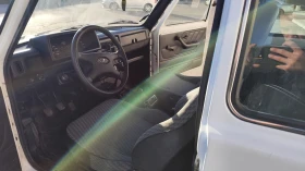 Lada Niva Газова уредба, снимка 10