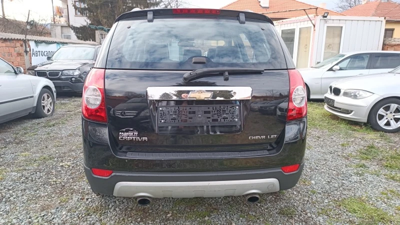 Chevrolet Captiva 2.0 D!!! 4Х4 !!7 МЕСТА!!КОЖА!!, снимка 6 - Автомобили и джипове - 43643937