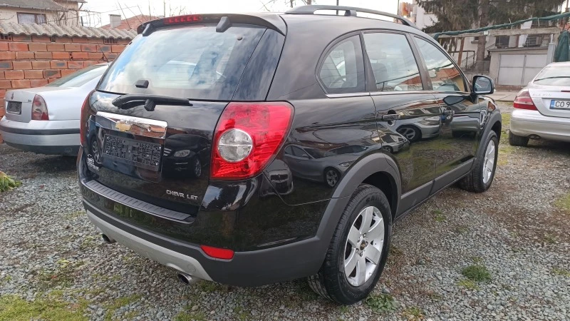 Chevrolet Captiva 2.0 D!!! 4Х4 !!7 МЕСТА!!КОЖА!!, снимка 7 - Автомобили и джипове - 43643937