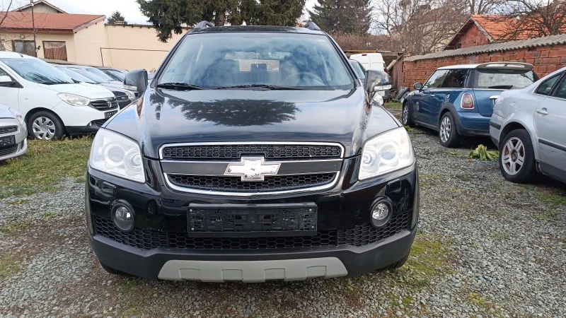 Chevrolet Captiva 2.0 D!!! 4Х4 !!7 МЕСТА!!КОЖА!!, снимка 2 - Автомобили и джипове - 43643937