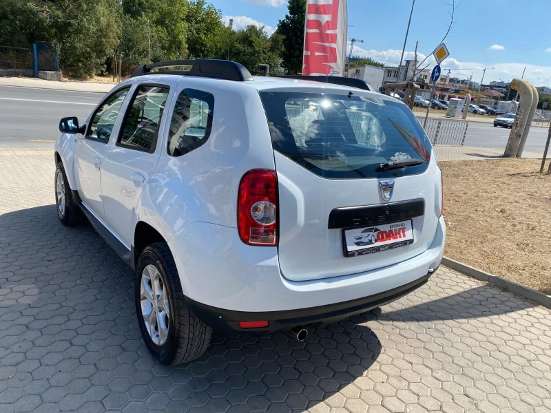 Dacia Duster 1.6i/4x4, снимка 6 - Автомобили и джипове - 46871132