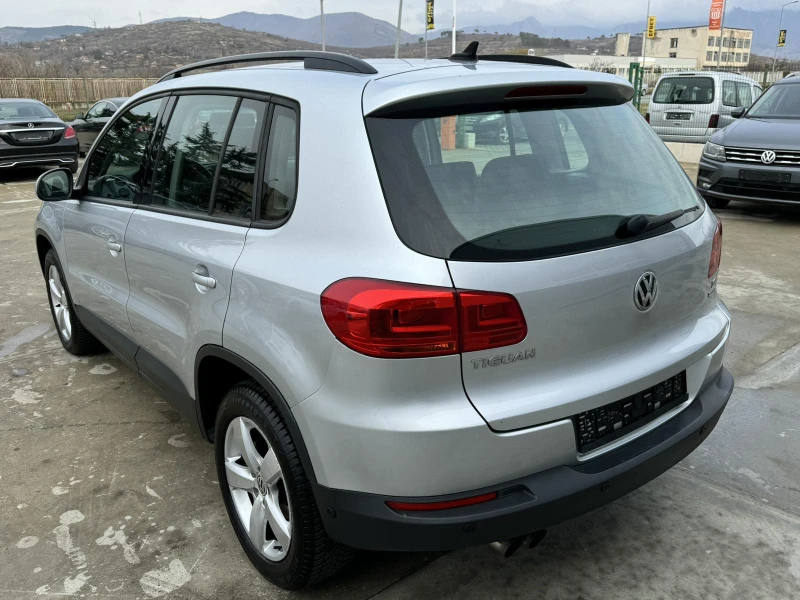 VW Tiguan 122ps* НАВИ* 6скорости, снимка 3 - Автомобили и джипове - 48127642