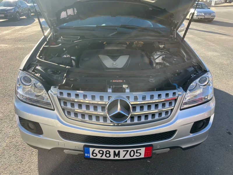 Mercedes-Benz ML 320 3.2 SPORT, снимка 17 - Автомобили и джипове - 49391079