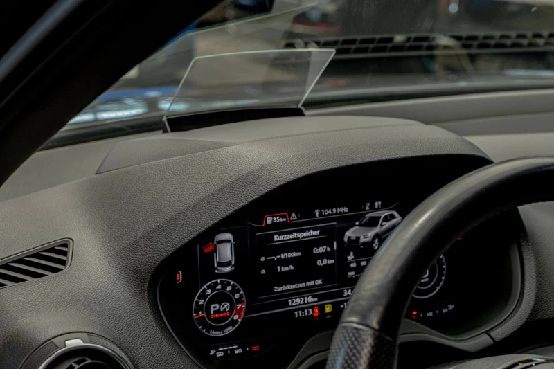 Audi Q2 SQ2/2.0TFSI/Bang&Olufsen/HuD/Virtual/Dist./Side As, снимка 8 - Автомобили и джипове - 51190521