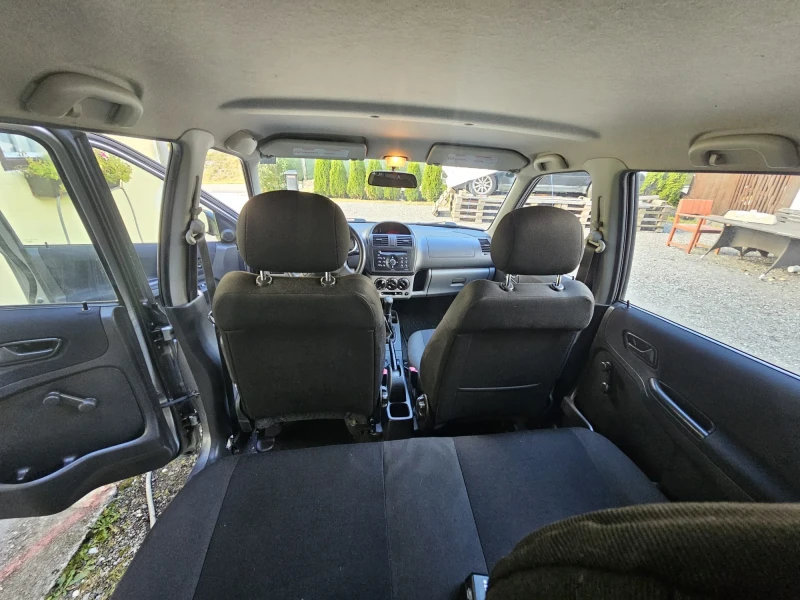 Suzuki Ignis, снимка 11 - Автомобили и джипове - 52890382