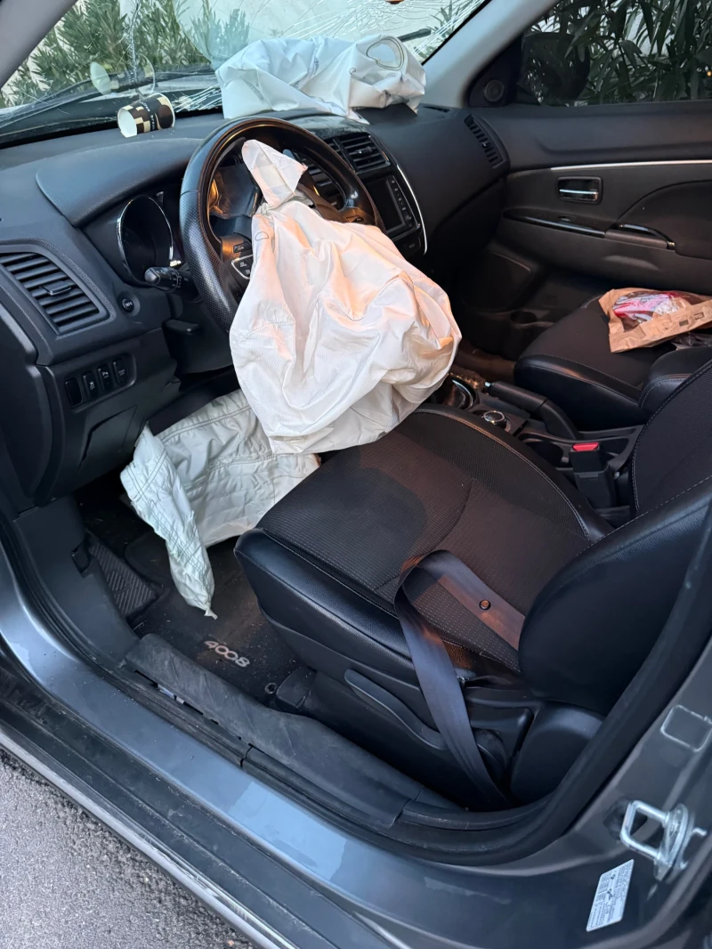 Peugeot 4008, снимка 5 - Автомобили и джипове - 52514014