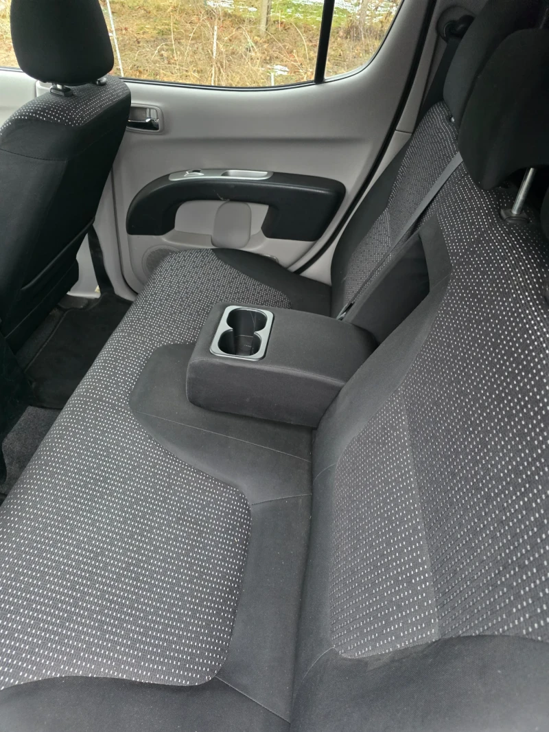Mitsubishi L200, снимка 10 - Автомобили и джипове - 52901656