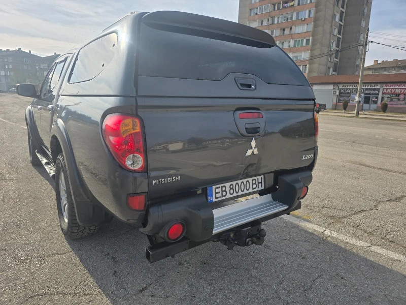 Mitsubishi L200, снимка 2 - Автомобили и джипове - 52901656