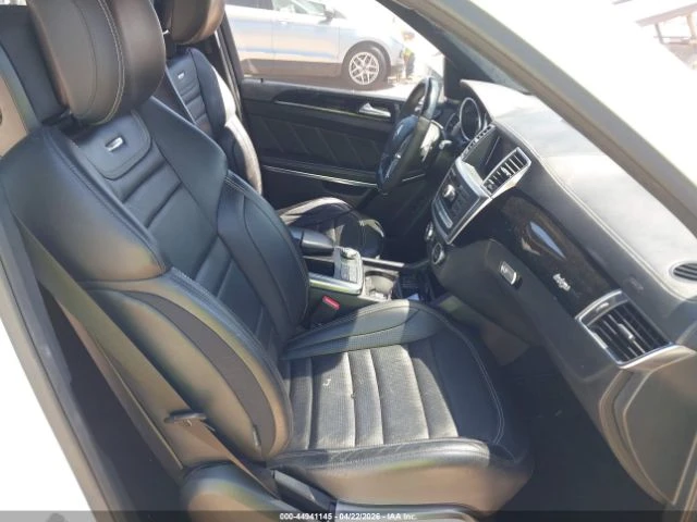 Mercedes-Benz GL 63 AMG * 4MATIC* КОЖА* ПОДГРЕВ* ПАНОРАМА* NAVI* LED* , снимка 5 - Автомобили и джипове - 55033108
