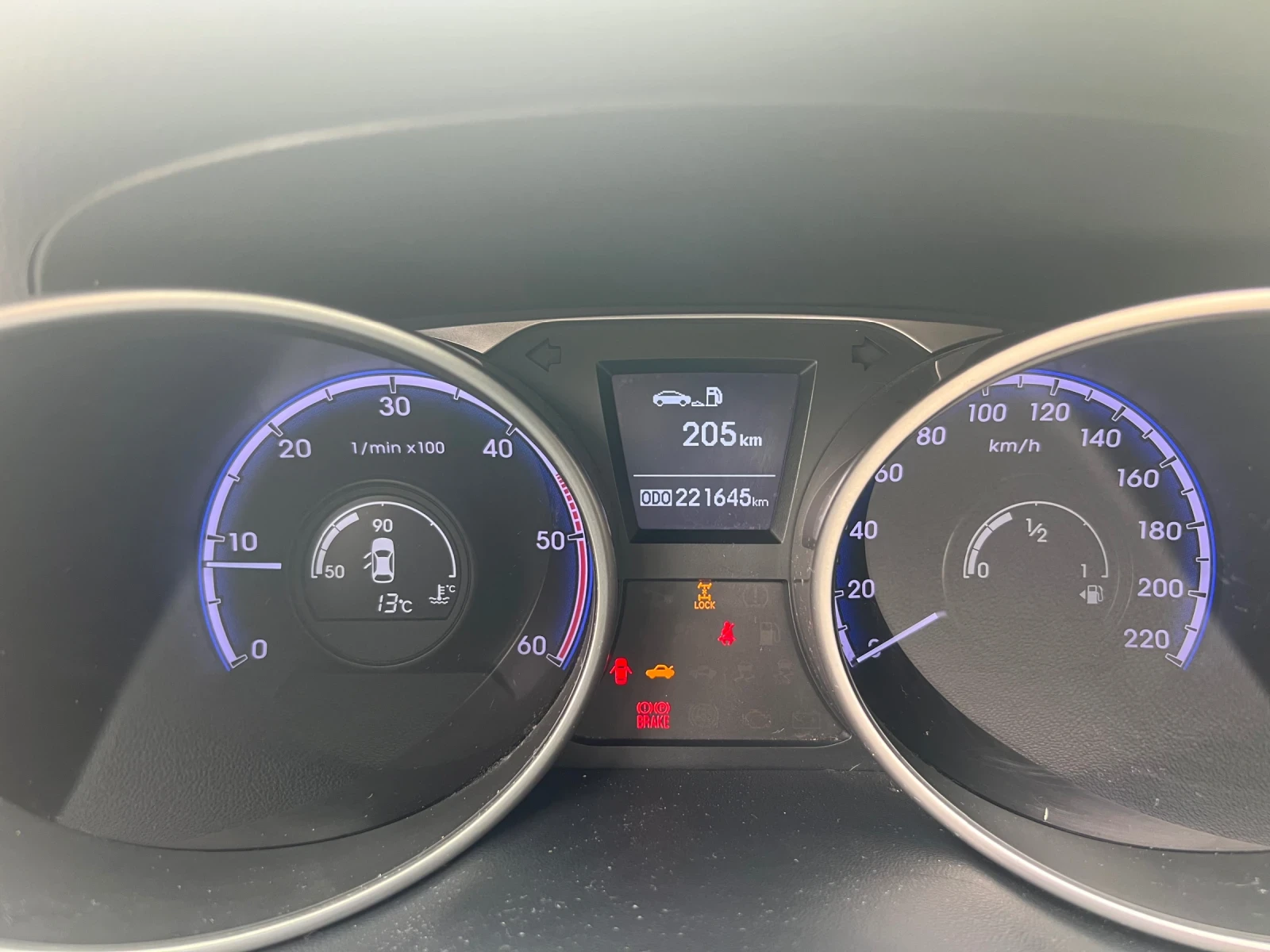 Hyundai IX35 2.0 Дизел CRD 184 к.с - изображение 10