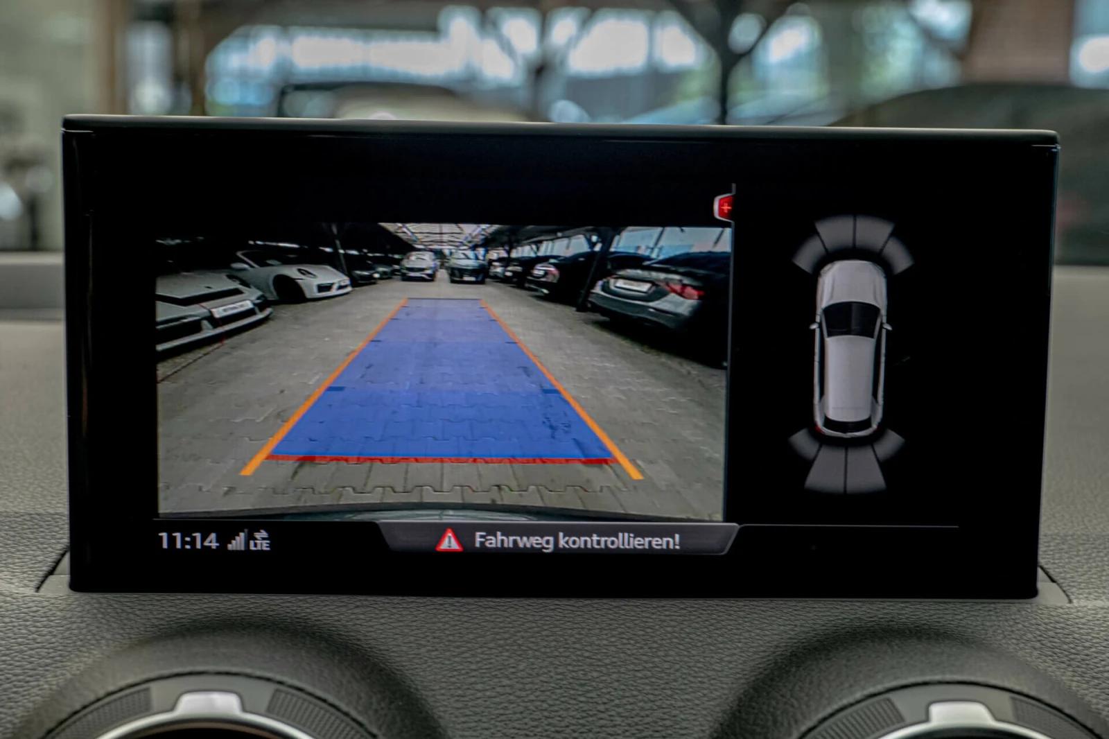 Audi Q2 SQ2/2.0TFSI/Bang&Olufsen/HuD/Virtual/Dist./Side As | Mobile.bg   11