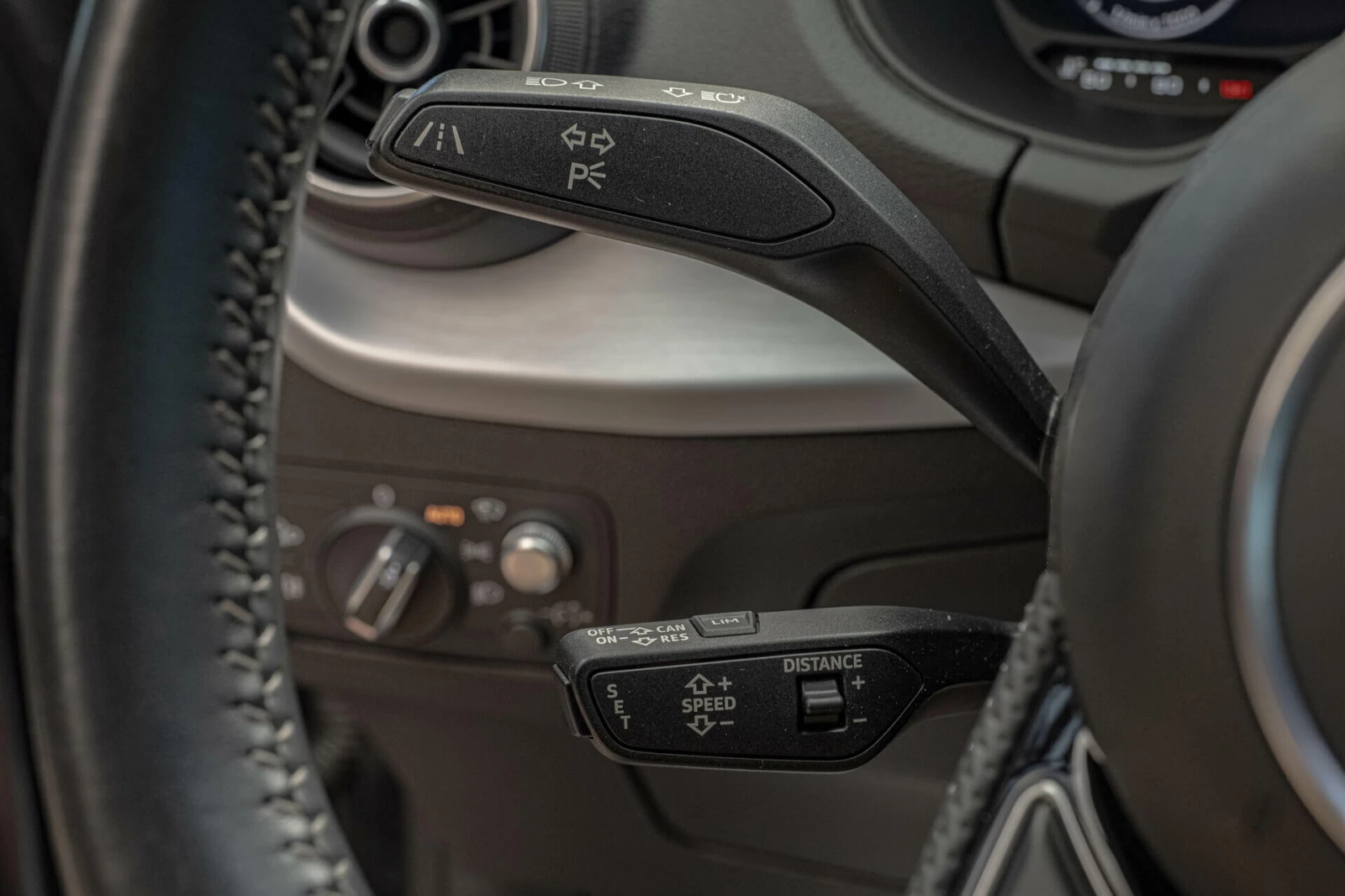 Audi Q2 SQ2/2.0TFSI/Bang&Olufsen/HuD/Virtual/Dist./Side As | Mobile.bg   14