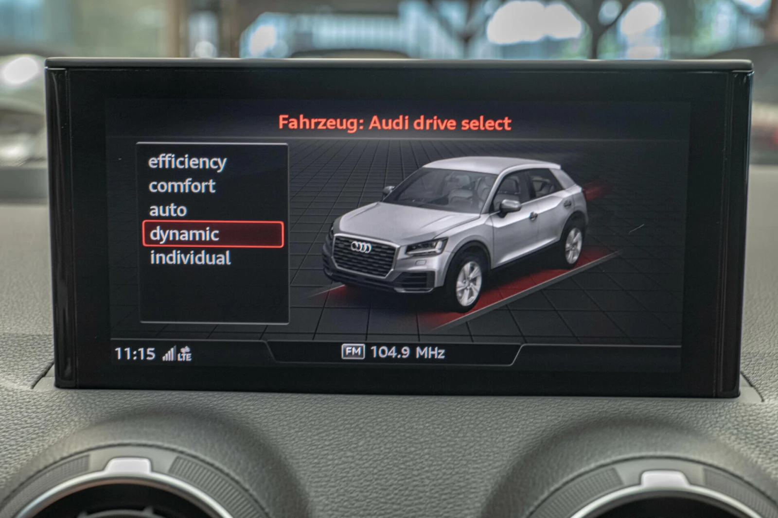 Audi Q2 SQ2/2.0TFSI/Bang&Olufsen/HuD/Virtual/Dist./Side As | Mobile.bg   15