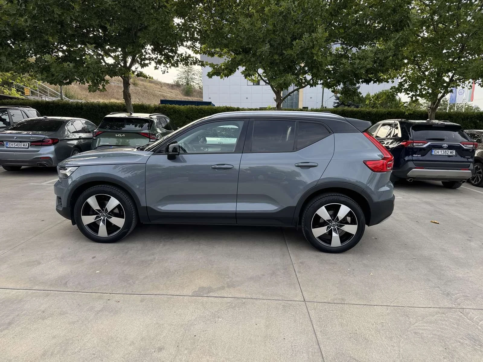 Volvo XC40 2, 0D3-150kc AWD - изображение 2