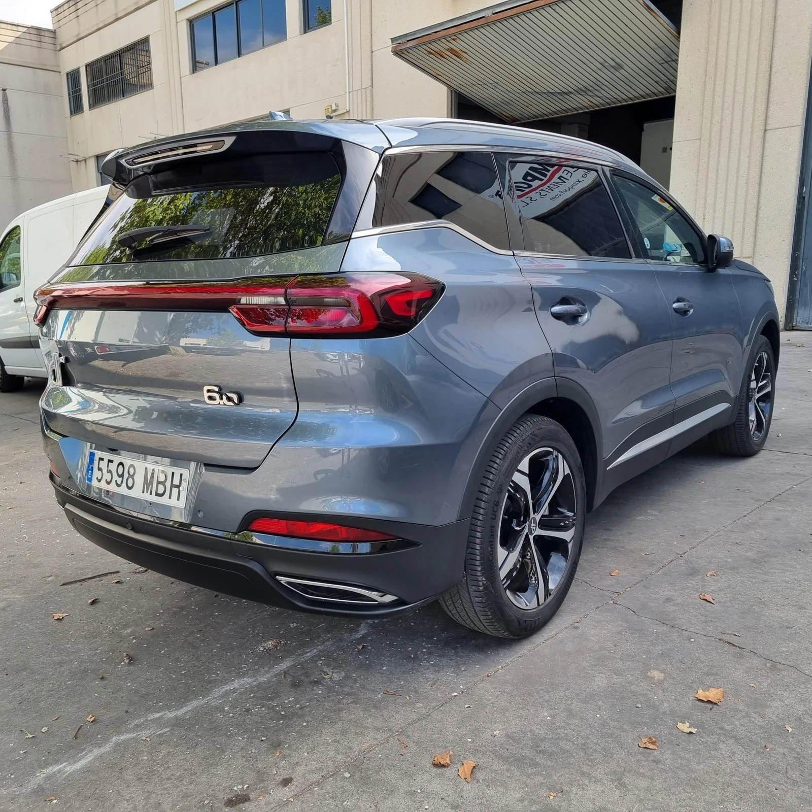 Dr 6 2022г. 1.5Turbo ThermoHybrid Бензин GPL Автоматик - изображение 2