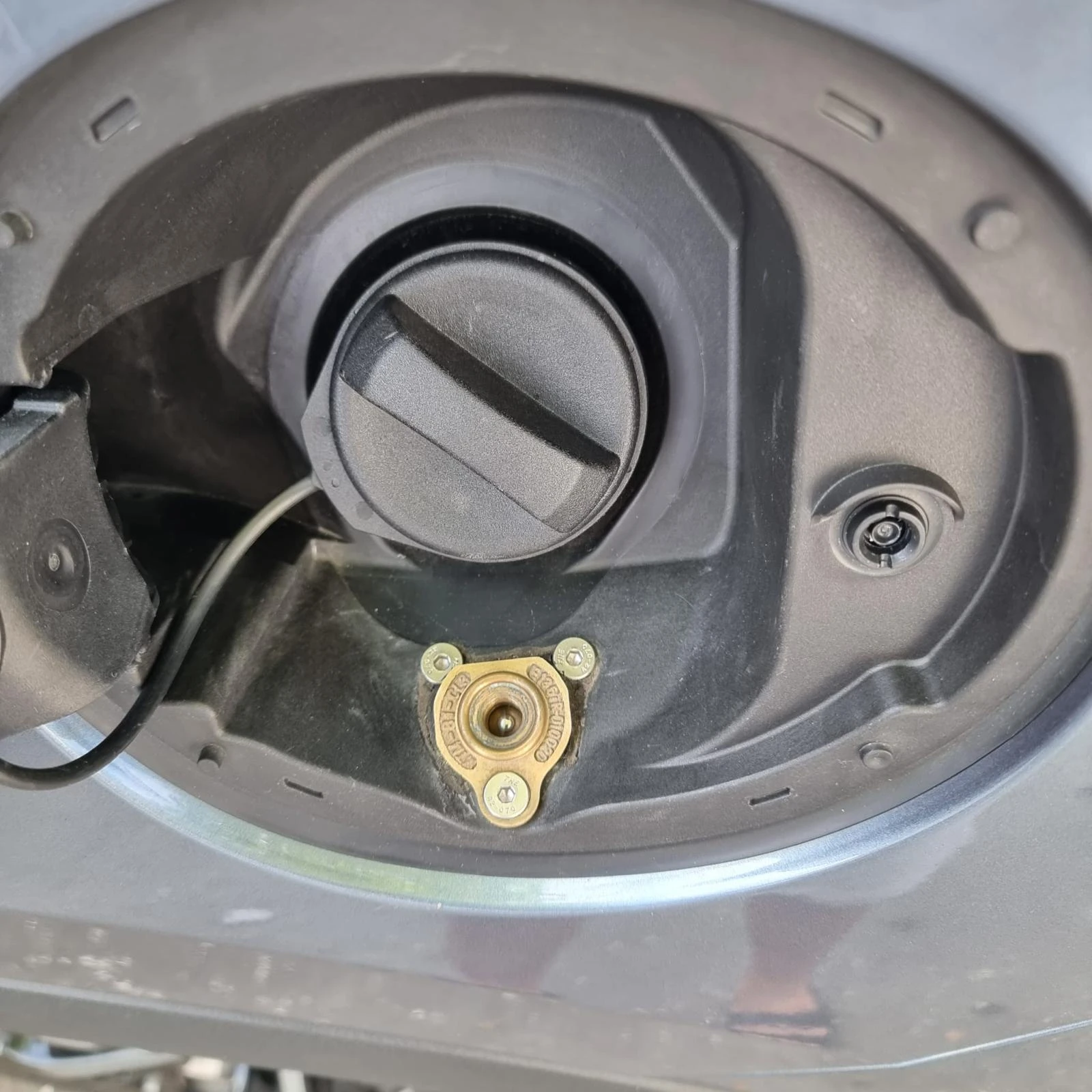 Dr 6 2022г. 1.5Turbo ThermoHybrid Бензин GPL Автоматик - изображение 5