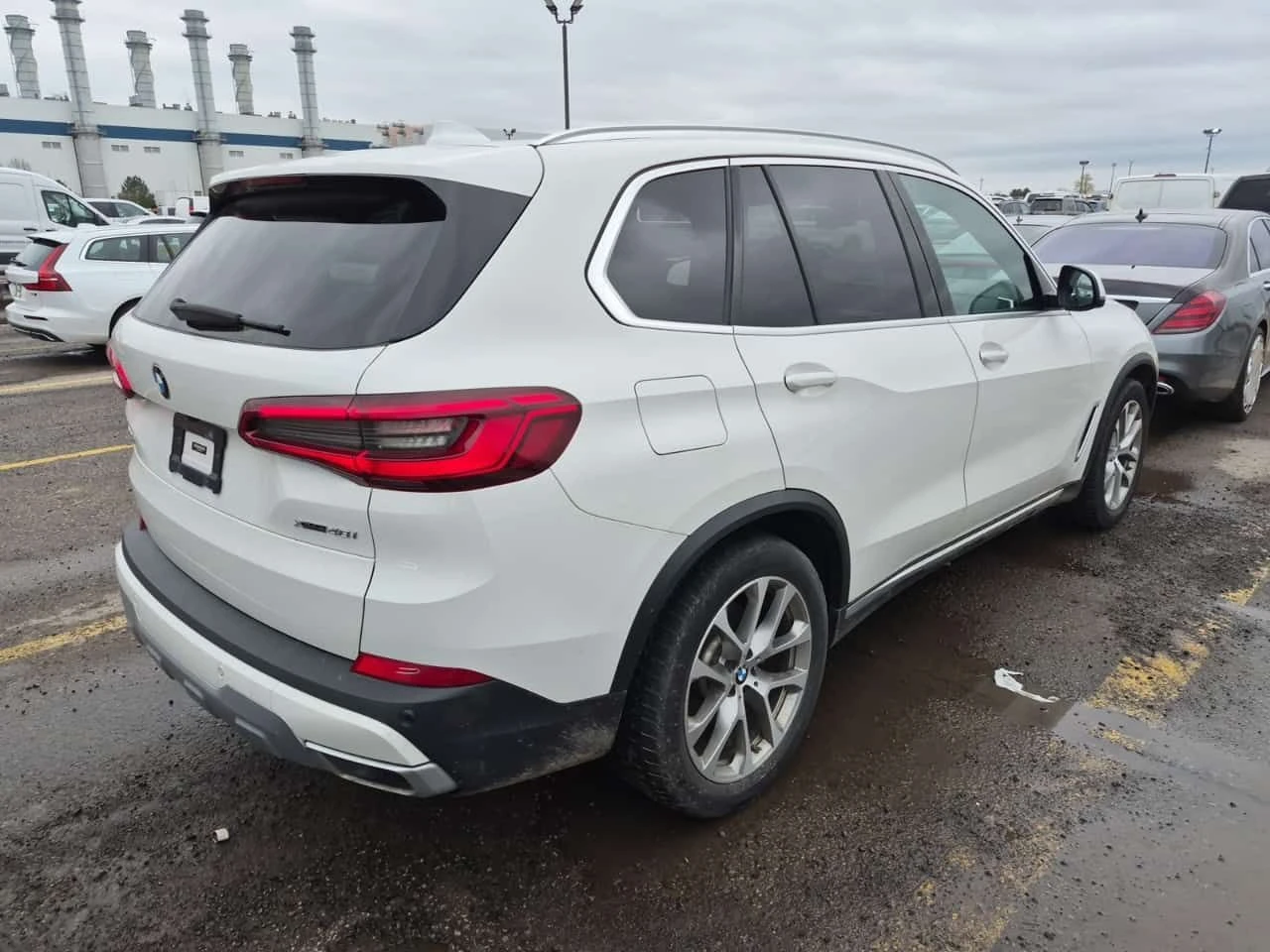 BMW X5 * xDrive40i * ПОДГРЕВИ * ПАНО * 2 КЛЮЧА * CARFAX *, снимка 3 - Автомобили и джипове - 54348777