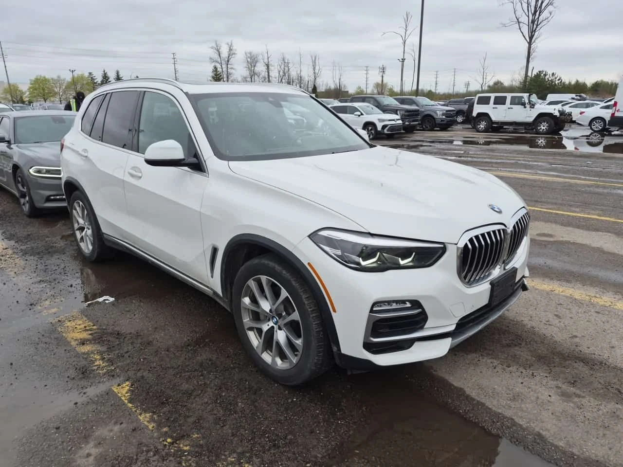 BMW X5 * xDrive40i * ПОДГРЕВИ * ПАНО * 2 КЛЮЧА * CARFAX *, снимка 2 - Автомобили и джипове - 54348777