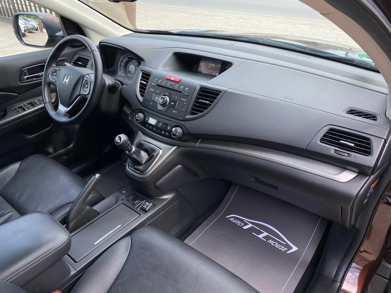 Honda Cr-v 2.0 i-VTEC* Executive* 4WD, снимка 10 - Автомобили и джипове - 54454774