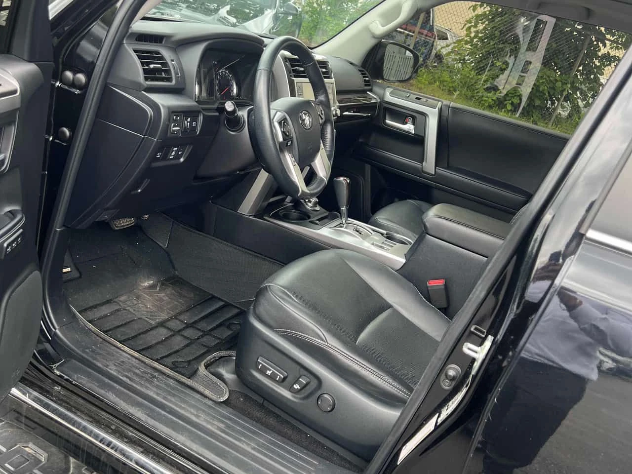 Toyota 4runner * 4WD * АВТОКРЕДИТ БЕЗ ПЪРВОНАЧАЛНА ВНОСКА* , снимка 5 - Автомобили и джипове - 54921789