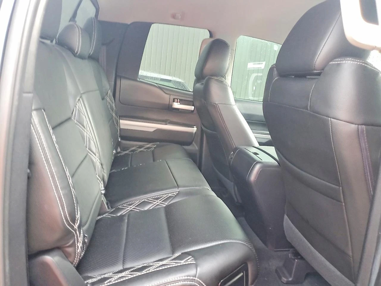 Toyota Tundra 5.7l Sr5, снимка 10 - Автомобили и джипове - 56045823