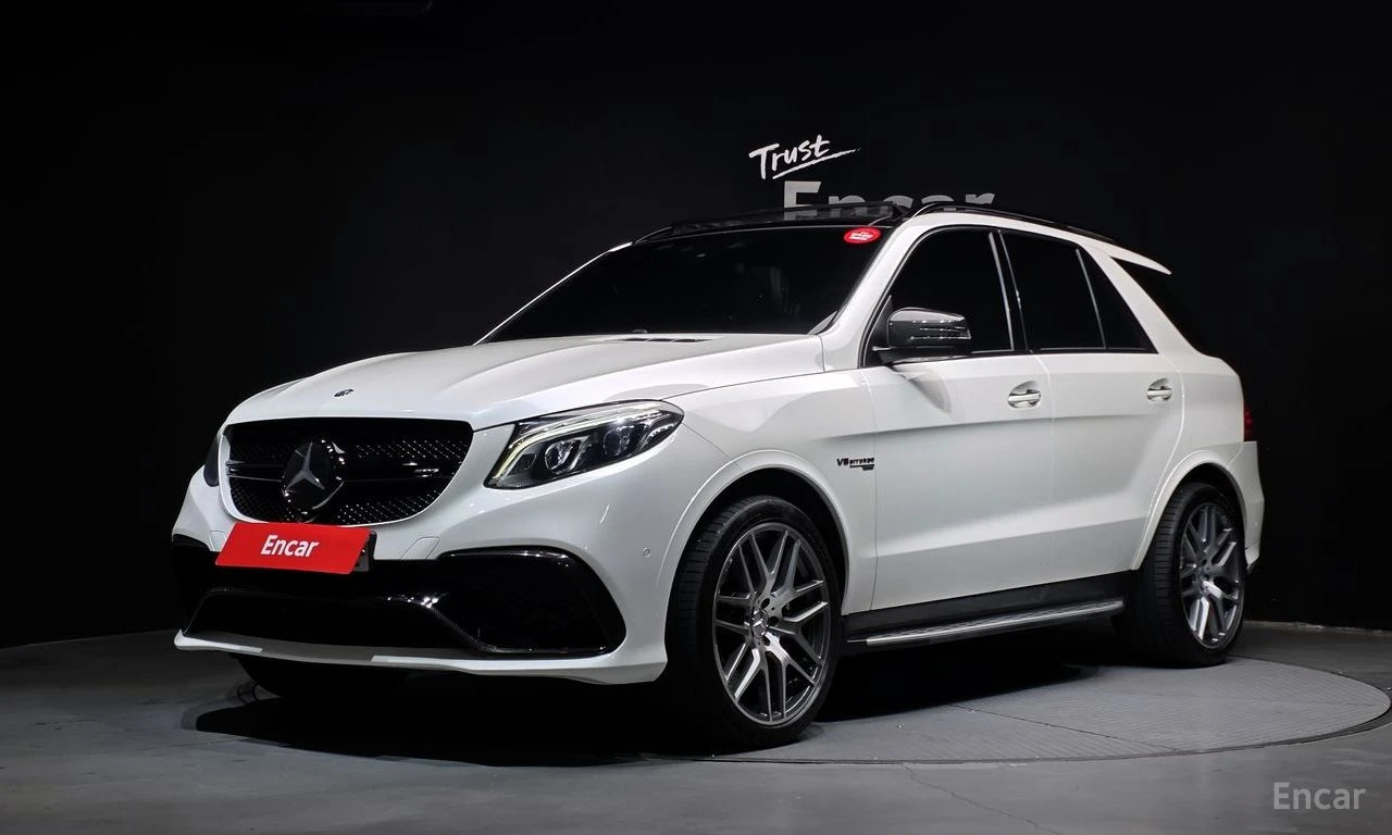 Mercedes-Benz GLE 63 AMG HARMON* KARDON* ОБДУХВАНЕ* ПАНОРАМА* МАСАЖ* КЕЙЛЕС