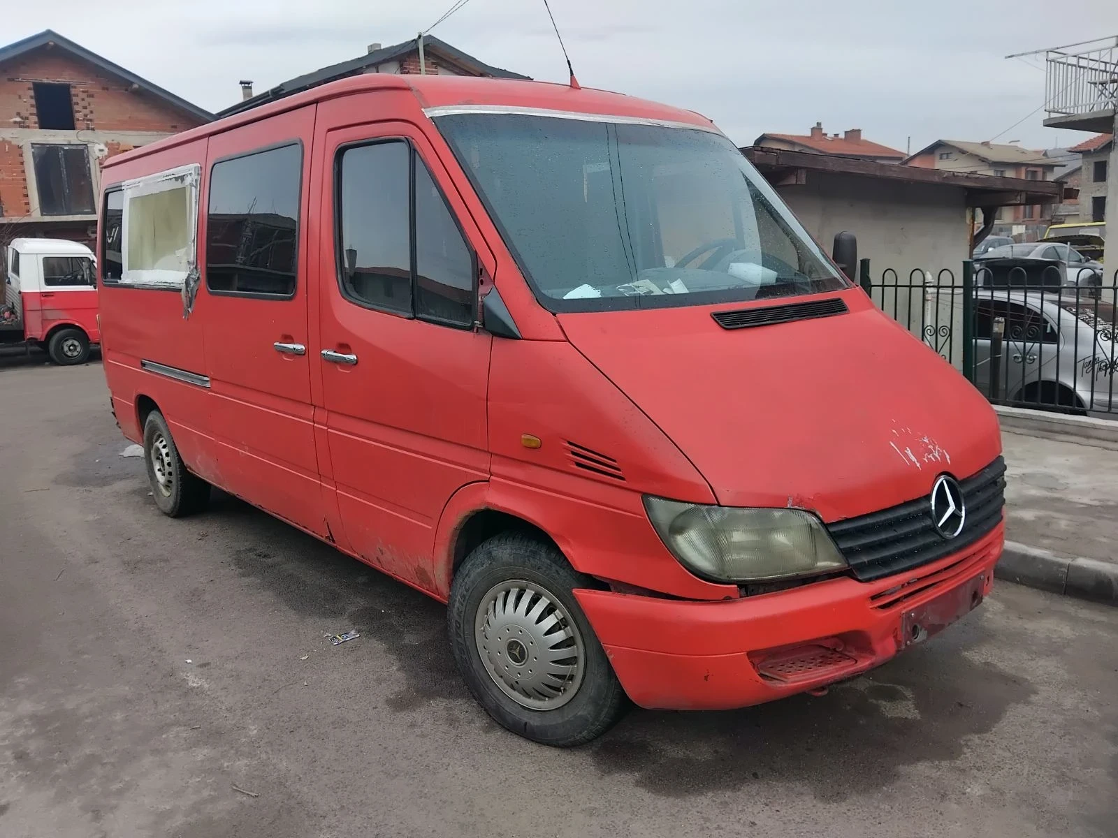 Mercedes-Benz Sprinter 212  - изображение 3