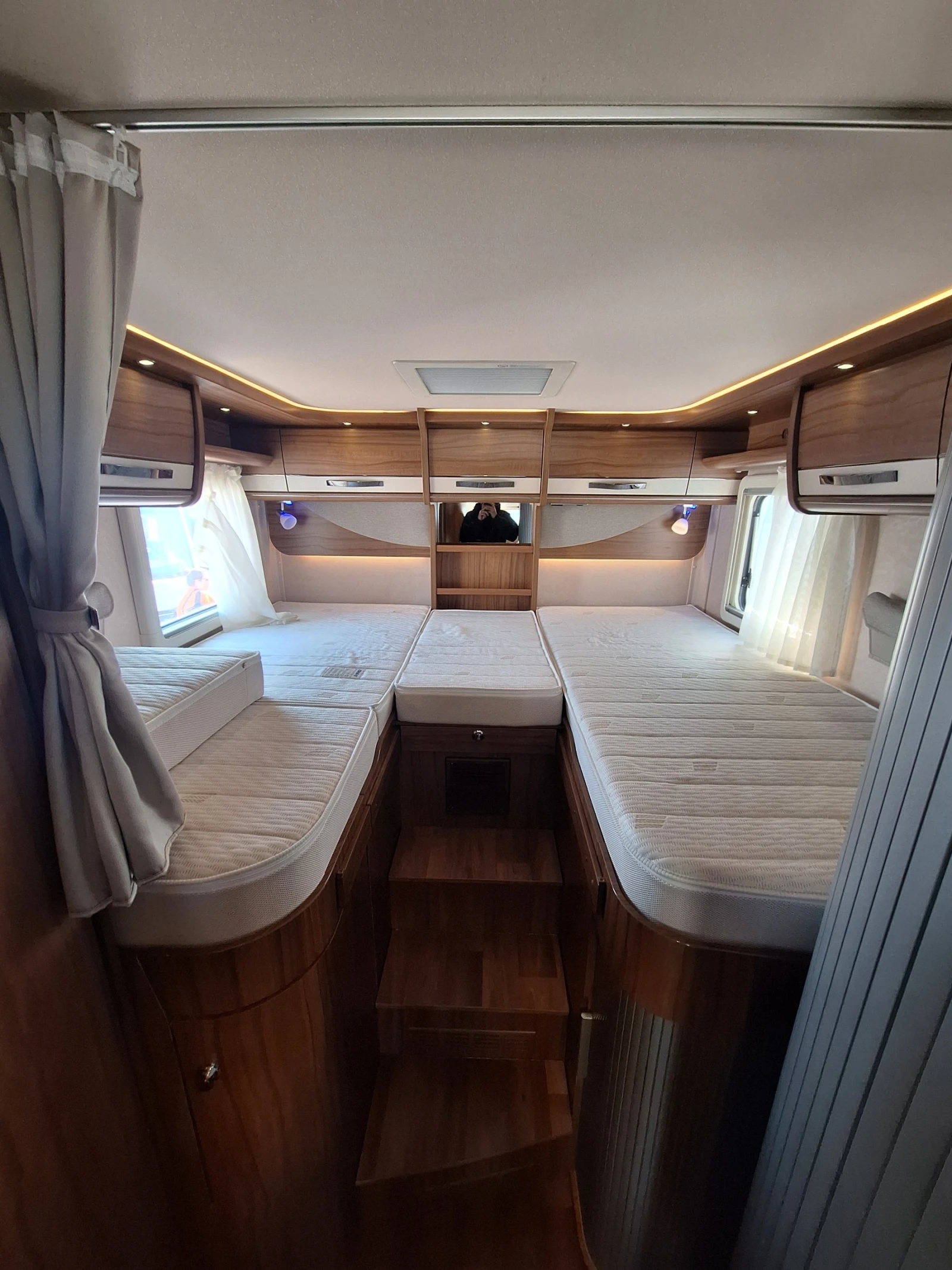Кемпер HYMER / ERIBA B 678, снимка 7 - Каравани и кемпери - 54420576