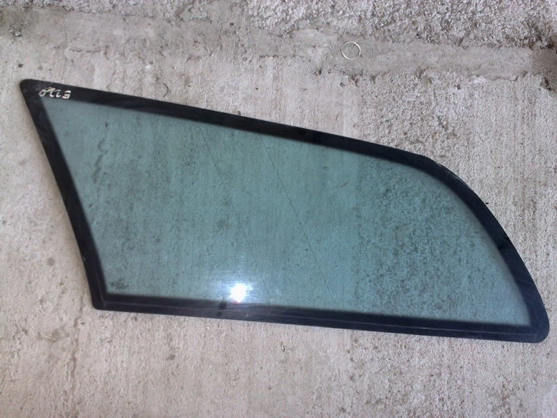 Стъкло за Мерцедес Е220 комби (задно ляво)