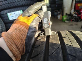 Гуми Летни 255/35R19, снимка 4