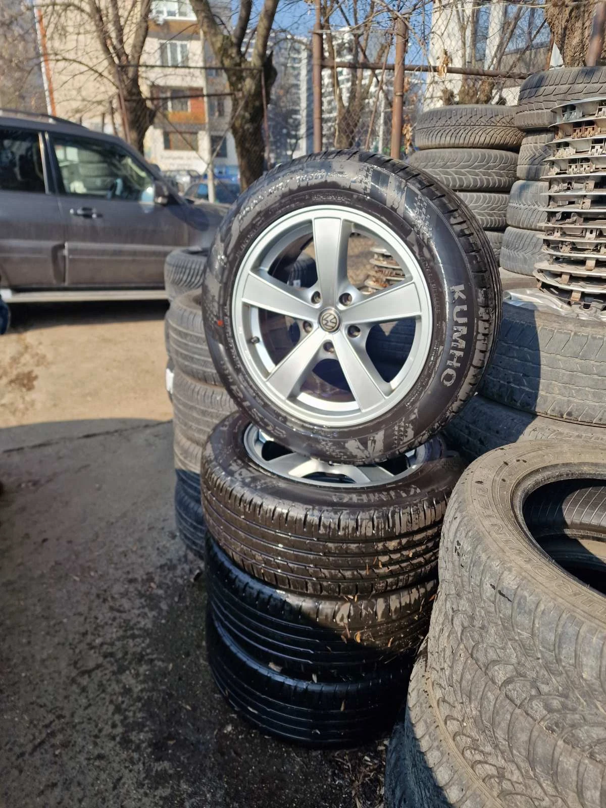 Гуми с джанти Kumho 235/55R17