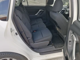 Toyota Verso 2.0D-4D Навигация, Панорама, 7 местна Фулл екстри , снимка 12