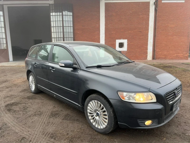 Volvo V50, снимка 1 - Автомобили и джипове - 47564516