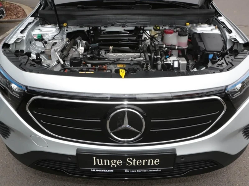 Mercedes-Benz EQB 250 Night Distr Kamera, снимка 10 - Автомобили и джипове - 52662980